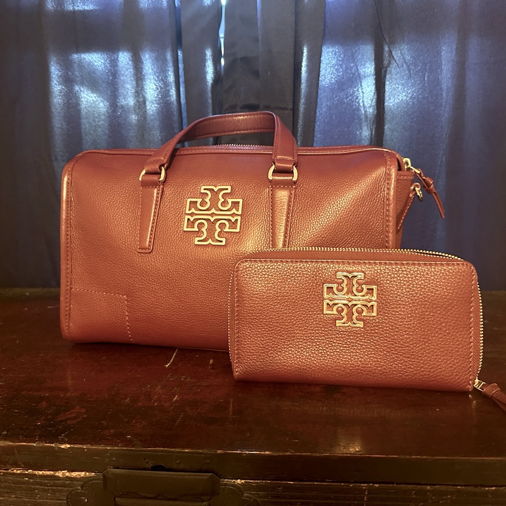 Tory Burch Handbag with matching full size wallet